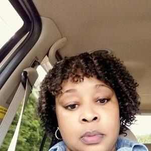 Meet your Posher, Beverly